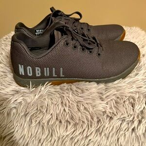 Women’s outwork NOBULL TRAINERS
GREAT FOR THE GYM worn a few times
Look new